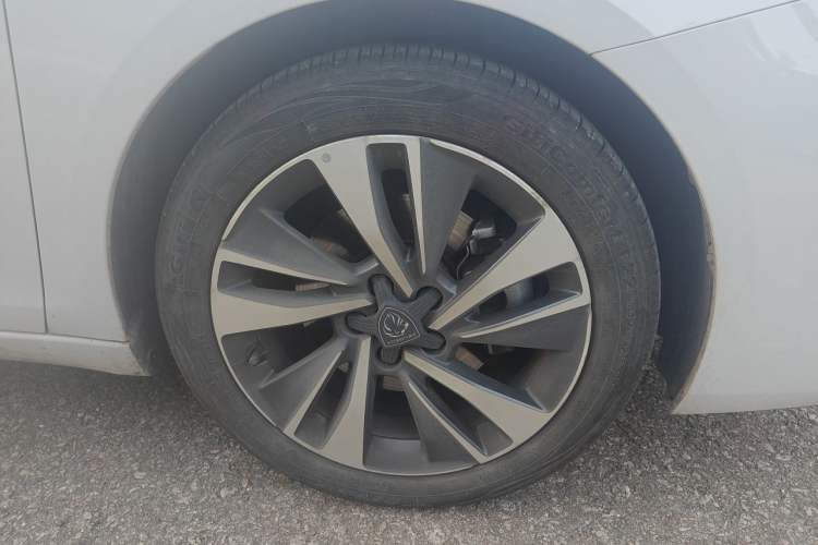 Used Peugeot 408 2024 360THP "Da Da" Model – Latou Edition Right Front Wheel Hub