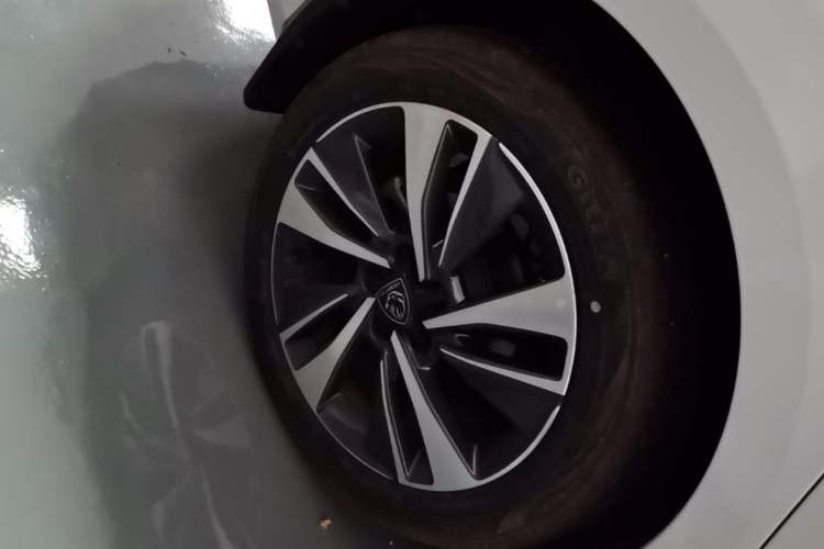 Used Peugeot 408 2024 360THP "Da Da" Model – Latou Edition Right Rear Wheel Hub