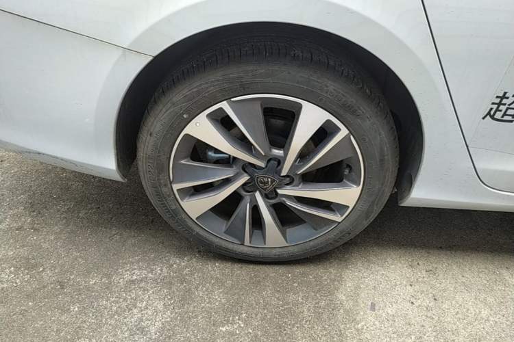 Used Peugeot 408 2024 360THP "Da Da" Model – Latou Edition Right Rear Wheel Hub