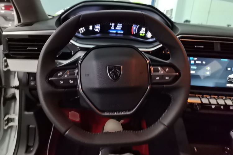 Used Peugeot 408 2024 360THP "Da Da" Model – Latou Edition Steering Wheel