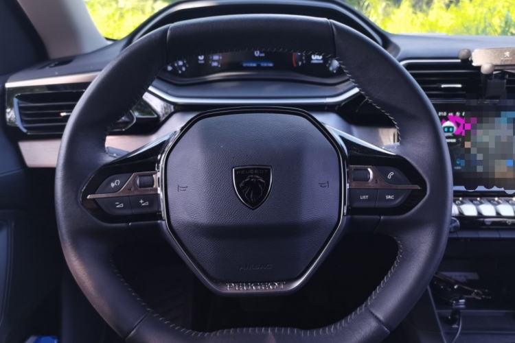 Used Peugeot 408 2024 360THP "Da Da" Model – Latou Edition Steering Wheel