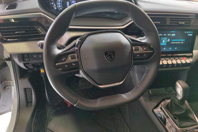 Used Peugeot 408 2024 360THP "Da Da" Model – Latou Edition Steering Wheel