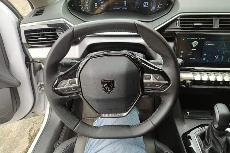Used Peugeot 408 2024 360THP "Da Da" Model – Latou Edition Steering Wheel