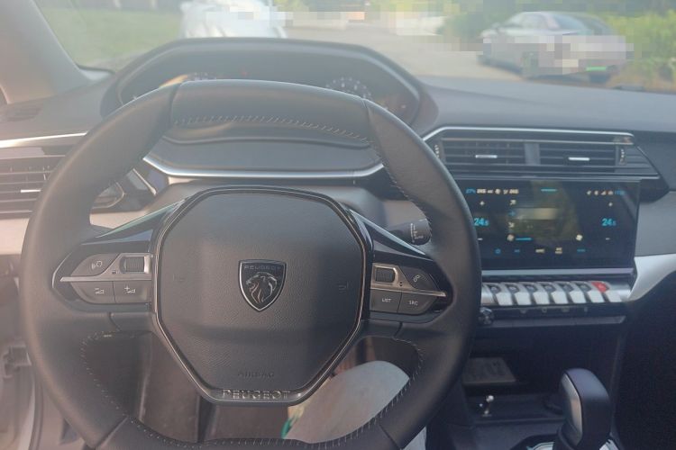 Used Peugeot 408 2024 360THP "Da Da" Model – Latou Edition Steering Wheel
