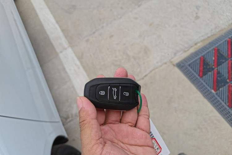 Used Peugeot 408 2024 360THP "Da Da" Model – Latou Edition Vehicle Key