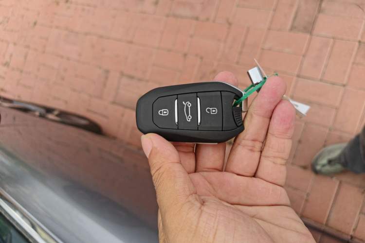 Used Peugeot 408 2024 360THP "Da Da" Model – Latou Edition Vehicle Key