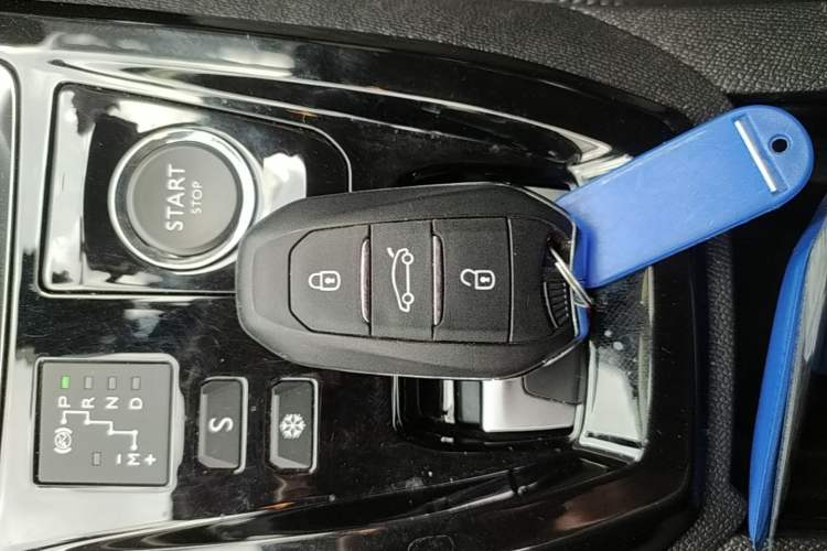 Used Peugeot 408 2024 360THP "Da Da" Model – Latou Edition Vehicle Key