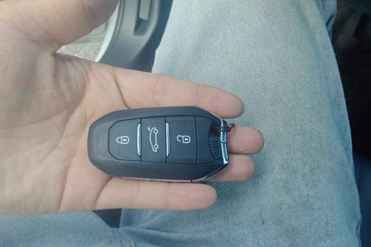 Used Peugeot 408 2024 360THP "Da Da" Model – Latou Edition Vehicle Key