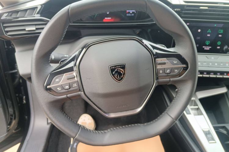 Used Peugeot 408X 2023 Active Version Steering Wheel