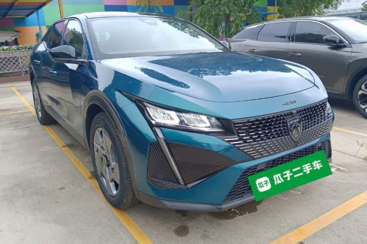Used Peugeot 408X 2023 Active Version Front Right 45 Deg