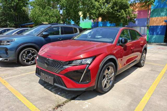 Used Peugeot 408X 2023 Gravity Edition