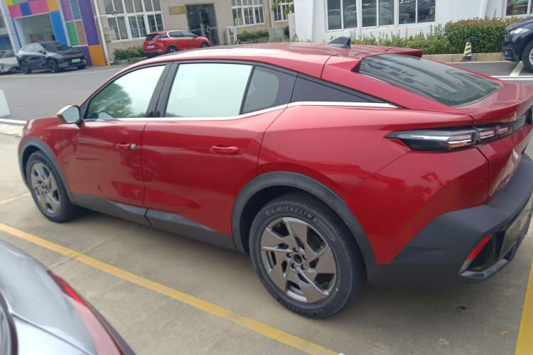 Used Peugeot 408X 2023 Active Version Exterior 3