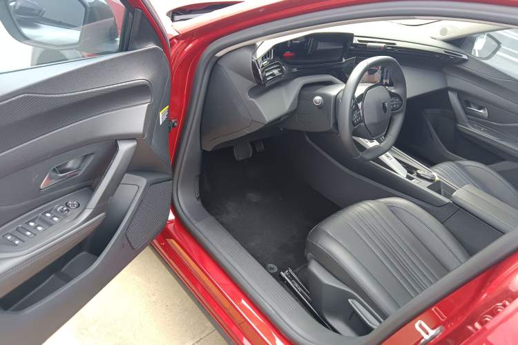 Used Peugeot 408X 2023 Active Version Interior 3