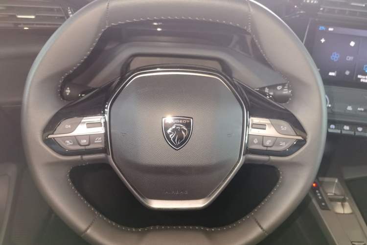 Used Peugeot 408X 2023 Gravity Edition Steering Wheel