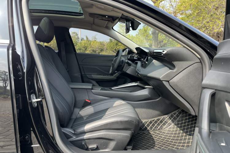 Used Peugeot 408X 2023 Gravity Edition Interior 2