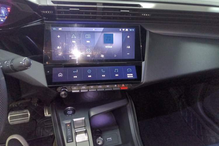 Used Peugeot 408X 2023 Boundary-Free Edition Audio And AC Panel
