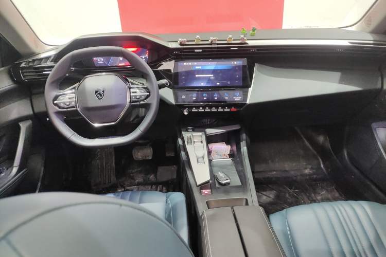 Used Peugeot 408X 2023 Charm Version Center Console