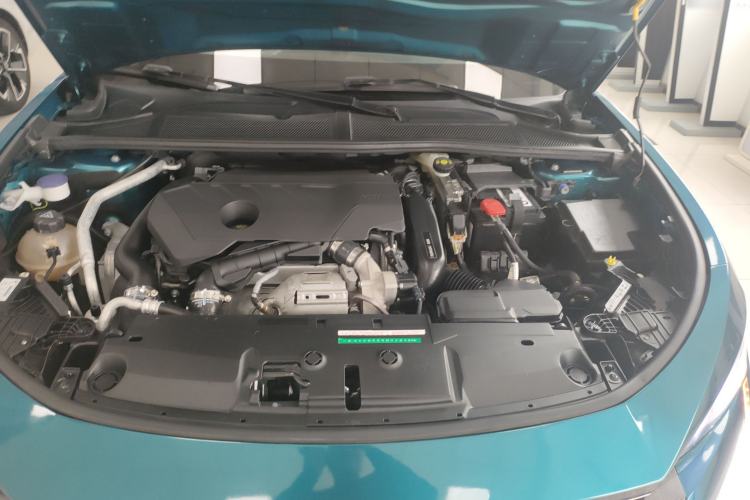 Used Peugeot 408X 2023 Boundary-Free Edition Engine Bay