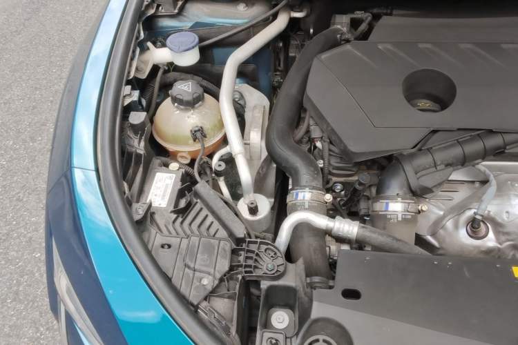 Used Peugeot 408X 2023 Boundary-Free Edition Engine Bay Right