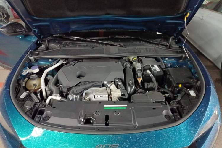 Used Peugeot 408X 2023 Active Version Engine Bay