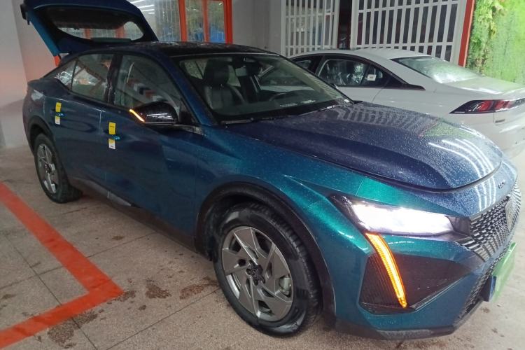 Used Peugeot 408X 2023 Active Version Exterior 2
