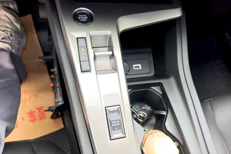 Used Peugeot 408X 2023 Gravity Edition Gear Lever