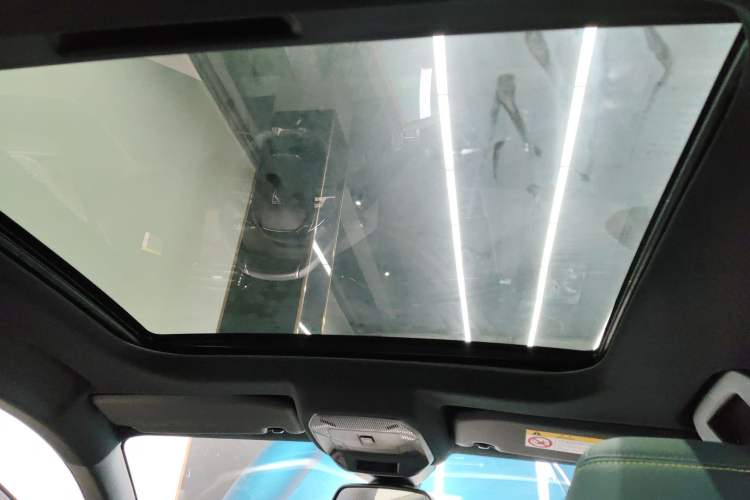 Used Peugeot 408X 2023 Boundary-Free Edition Headliner