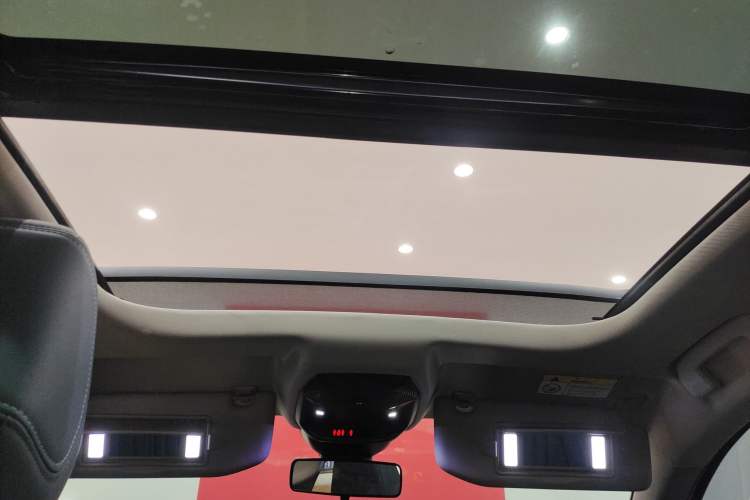 Used Peugeot 408X 2023 Charm Version Headliner