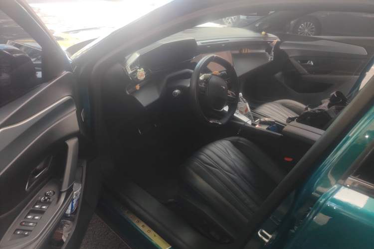 Used Peugeot 408X 2023 Boundary-Free Edition Interior 3