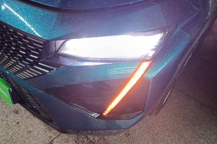 Used Peugeot 408X 2023 Active Version Left Front Headlight
