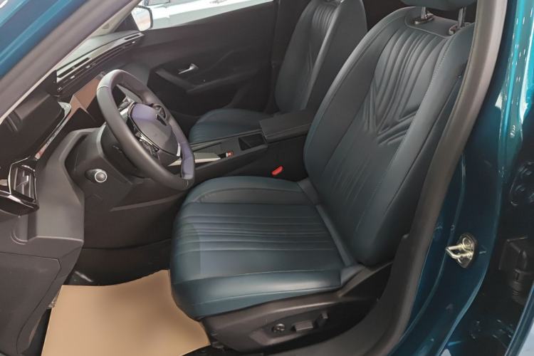 Used Peugeot 408X 2023 Charm Version Left Front Seat