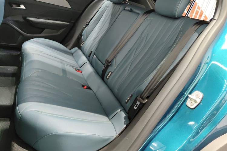 Used Peugeot 408X 2023 Boundary-Free Edition Left Rear Seat