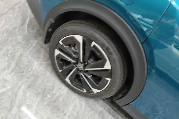Used Peugeot 408X 2023 Boundary-Free Edition Right Rear Wheel Hub