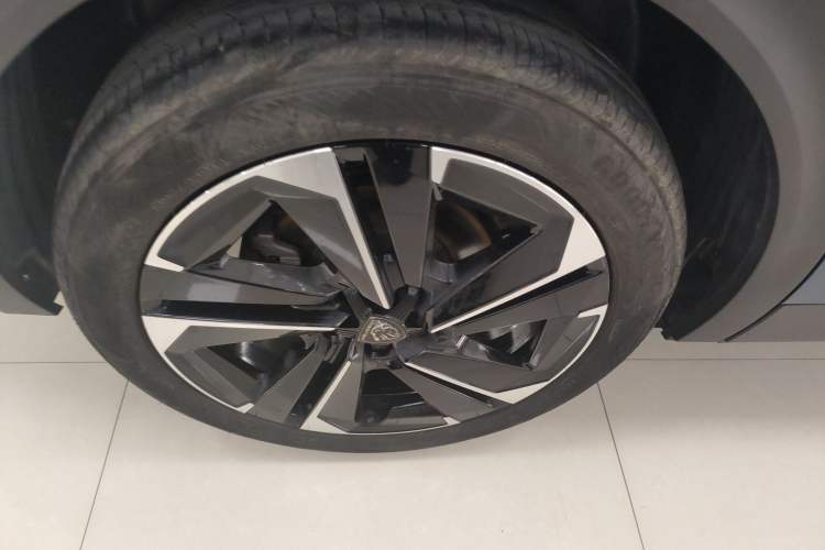 Used Peugeot 408X 2023 Boundary-Free Edition Right Rear Wheel Hub
