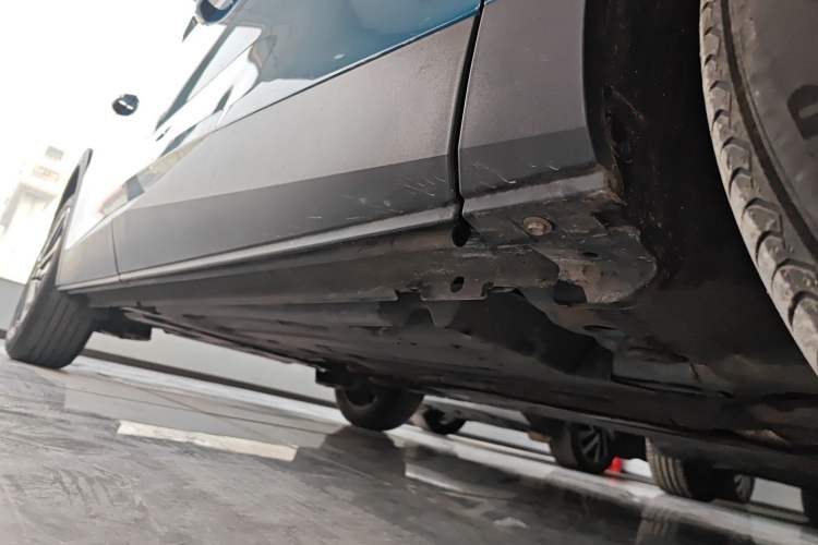Used Peugeot 408X 2023 Charm Version Right Side Sill