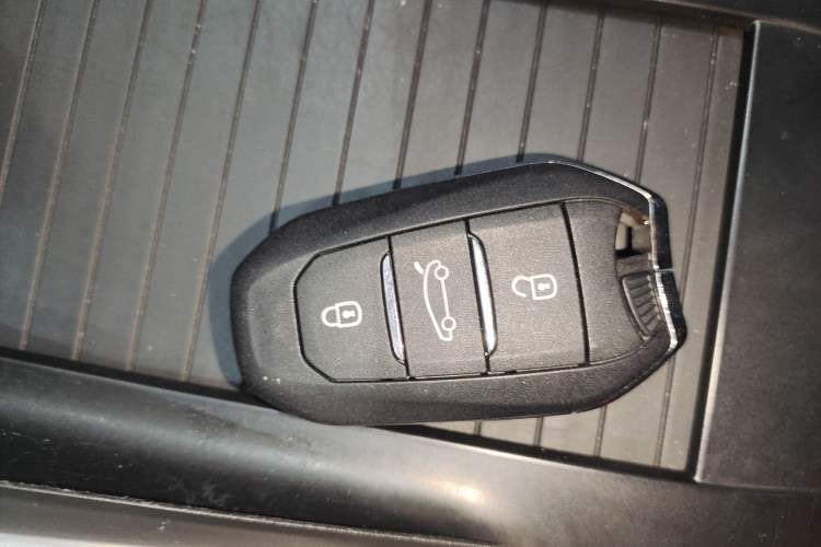 Used Peugeot 408X 2023 Charm Version Vehicle Key