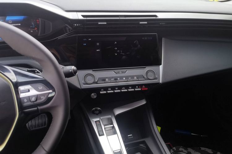 Used Peugeot 408X 2023 Gravity Edition Audio And AC Panel