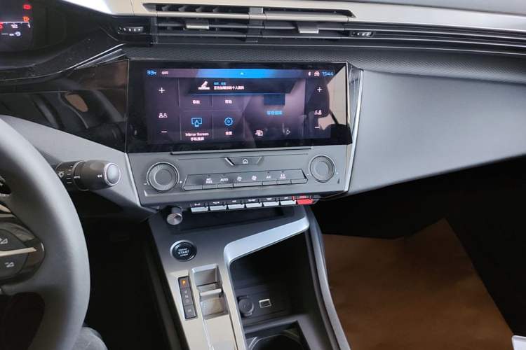 Used Peugeot 408X 2023 Gravity Edition Audio And AC Panel