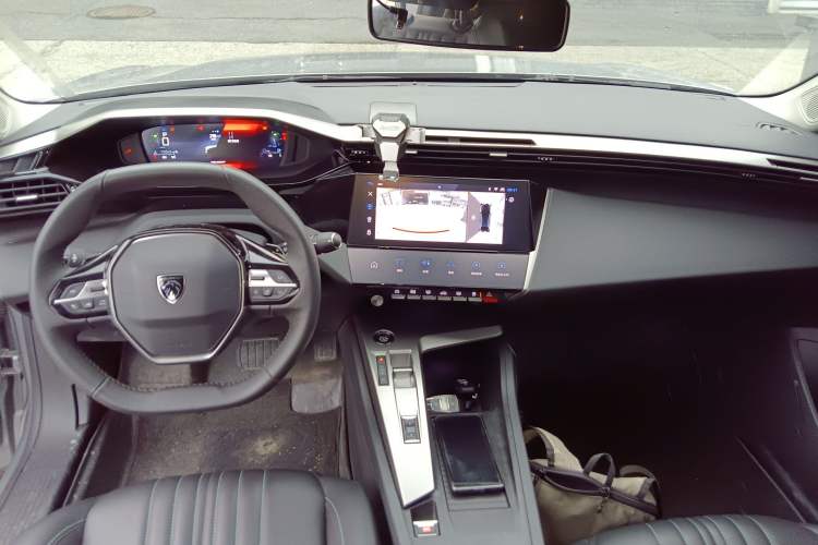 Used Peugeot 408X 2023 Charm Version Center Console