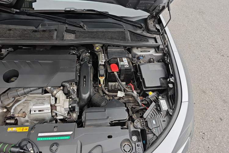 Used Peugeot 408X 2023 Gravity Edition Engine Bay Left