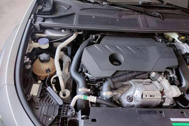 Used Peugeot 408X 2023 Gravity Edition Engine Bay Right
