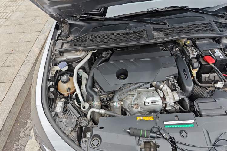 Used Peugeot 408X 2023 Gravity Edition Engine Bay Right