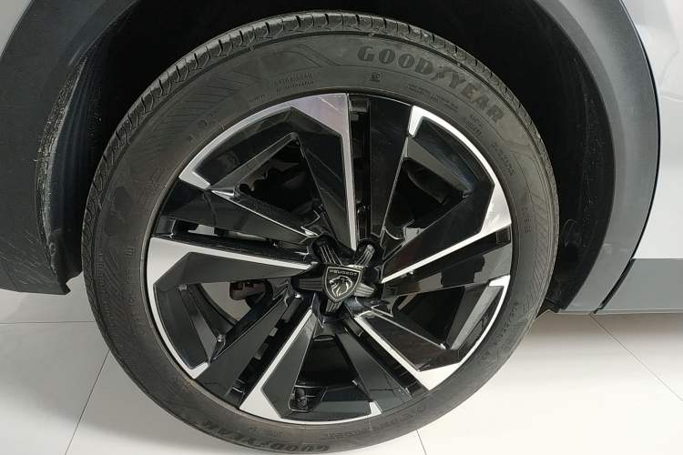Used Peugeot 408X 2023 Charm Version Exterior 5