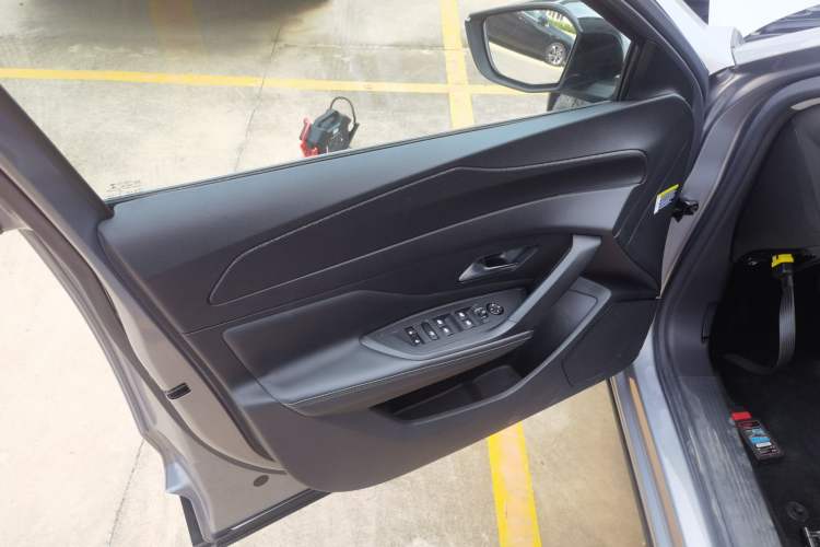 Used Peugeot 408X 2023 Gravity Edition Interior 7