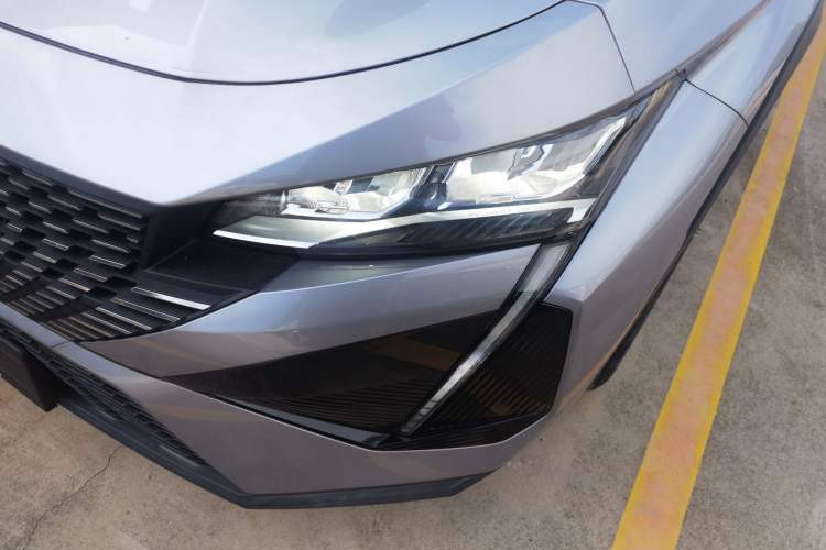 Used Peugeot 408X 2023 Gravity Edition Left Front Headlight