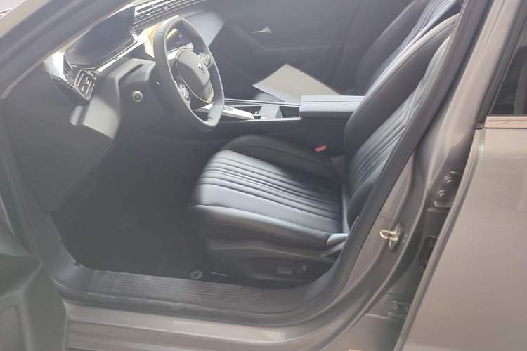 Used Peugeot 408X 2023 Gravity Edition Left Front Seat