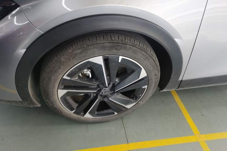 Used Peugeot 408X 2023 Charm Version Left Front Wheel Hub