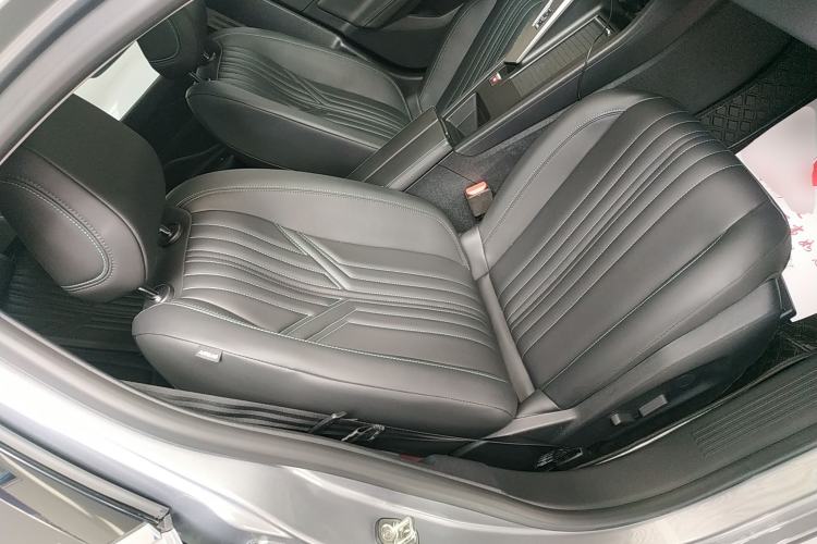 Used Peugeot 408X 2023 Charm Version Right Front Seat