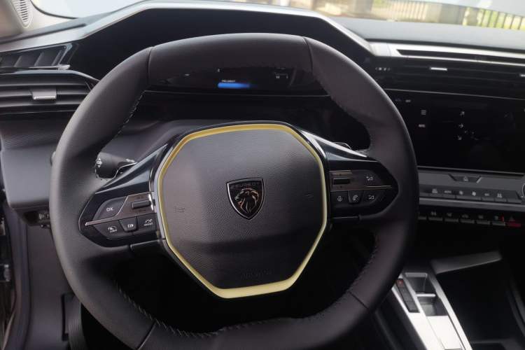 Used Peugeot 408X 2023 Gravity Edition Steering Wheel