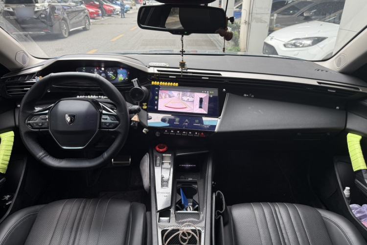 Used Peugeot 408X 2023 Charm Version Interior 2